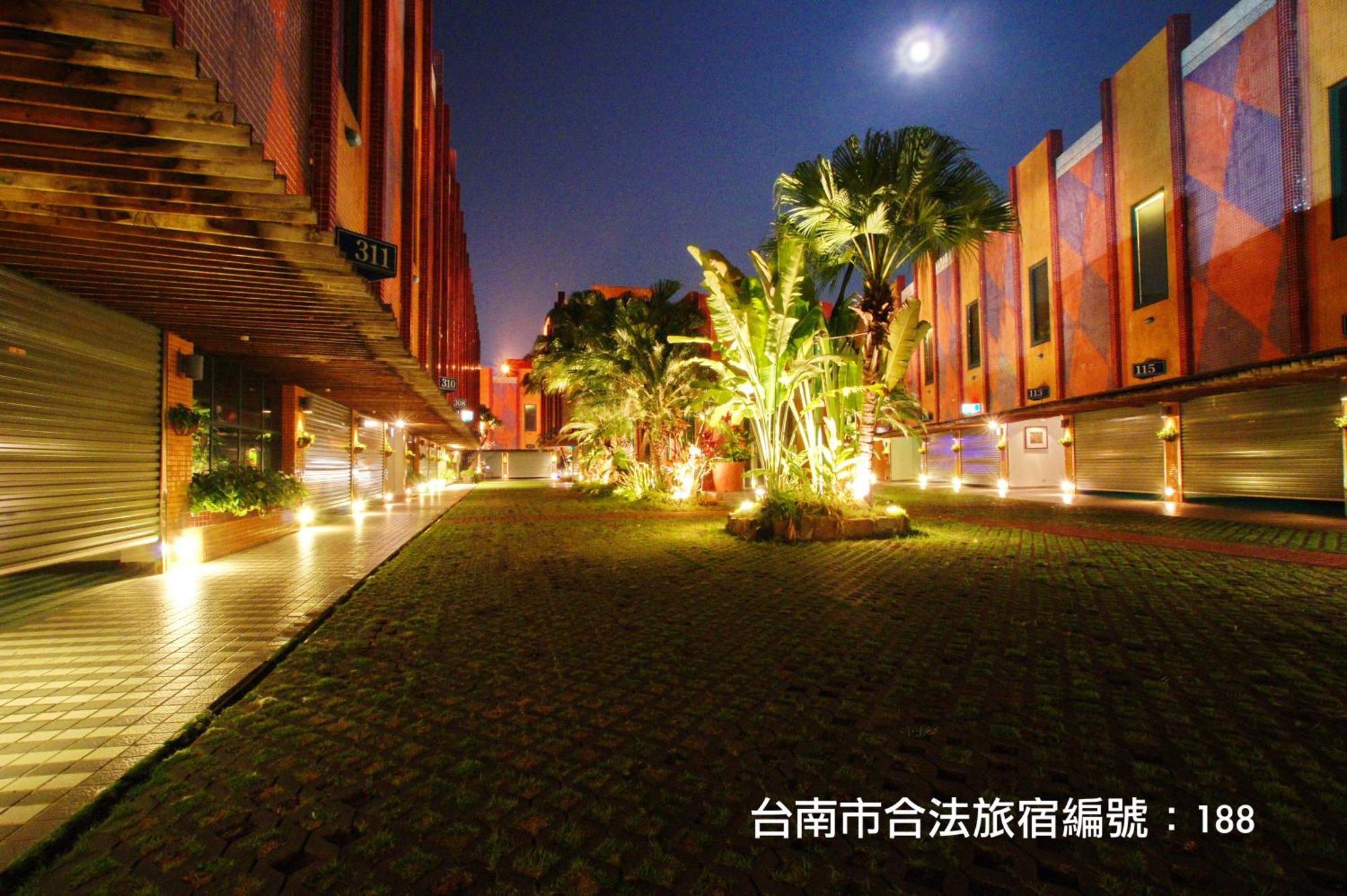 Holiday Motel Tainan Exterior foto
